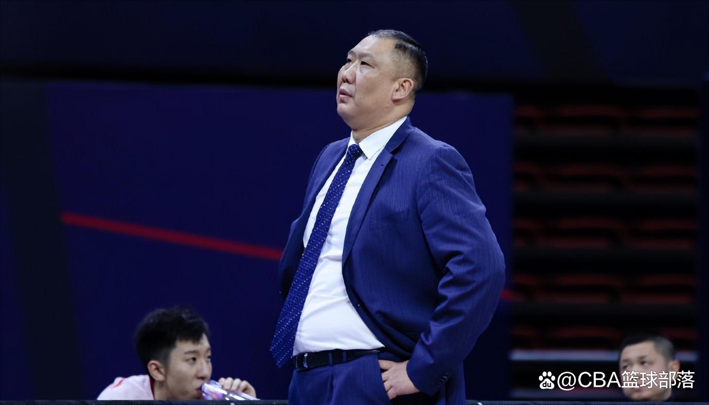 爱游戏包含山东男篮更衣室发声纽约尼克斯围绕CBA常规赛主帅复盘，连对手都承认：转会期主帅复盘引欢呼的词条
