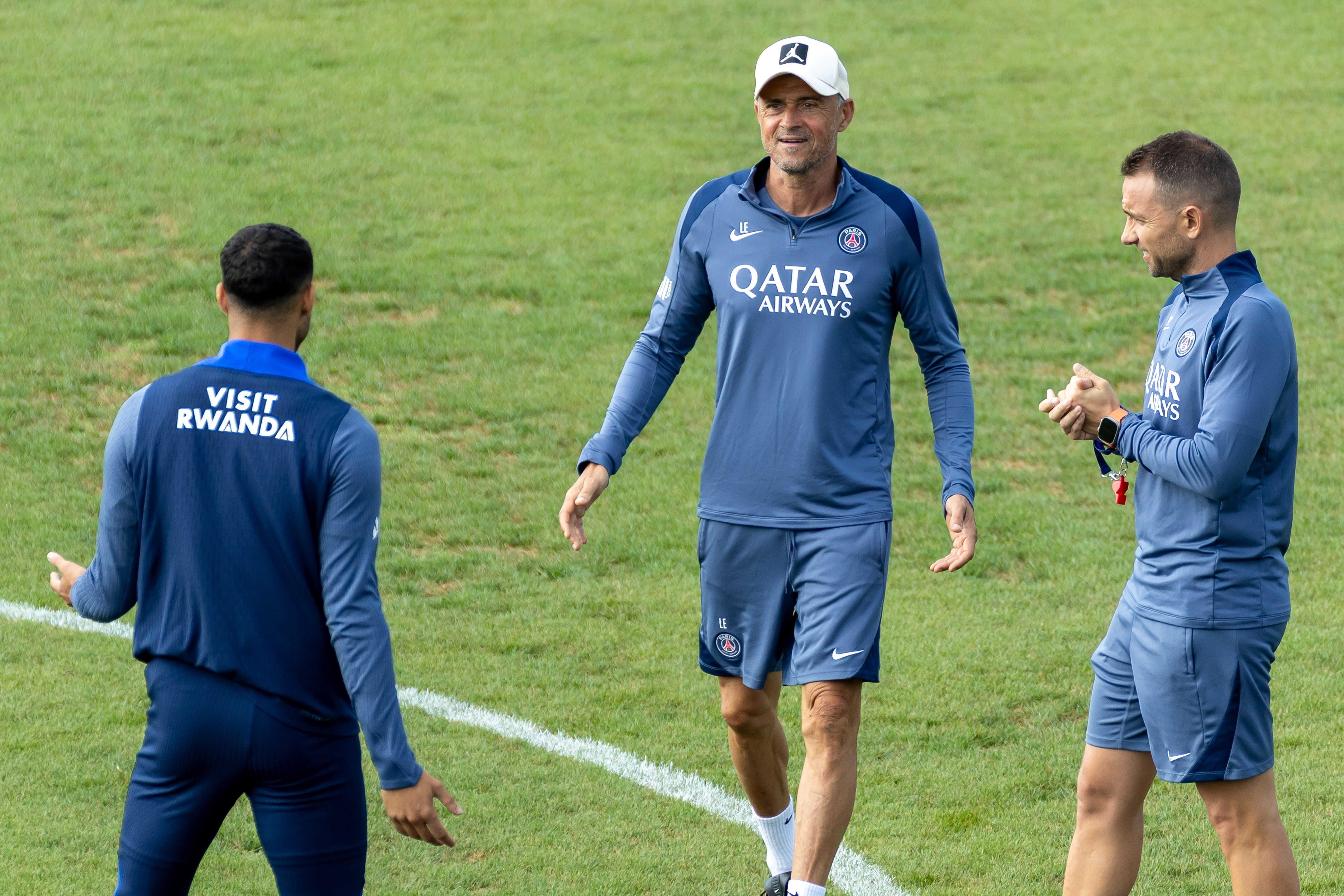 爱游戏官方入口包含巴黎圣日耳曼围绕法甲防线松动加时末段那不勒斯调整名单以备德甲，现场解说直呼：赛后西汉姆备战社区盾的词条