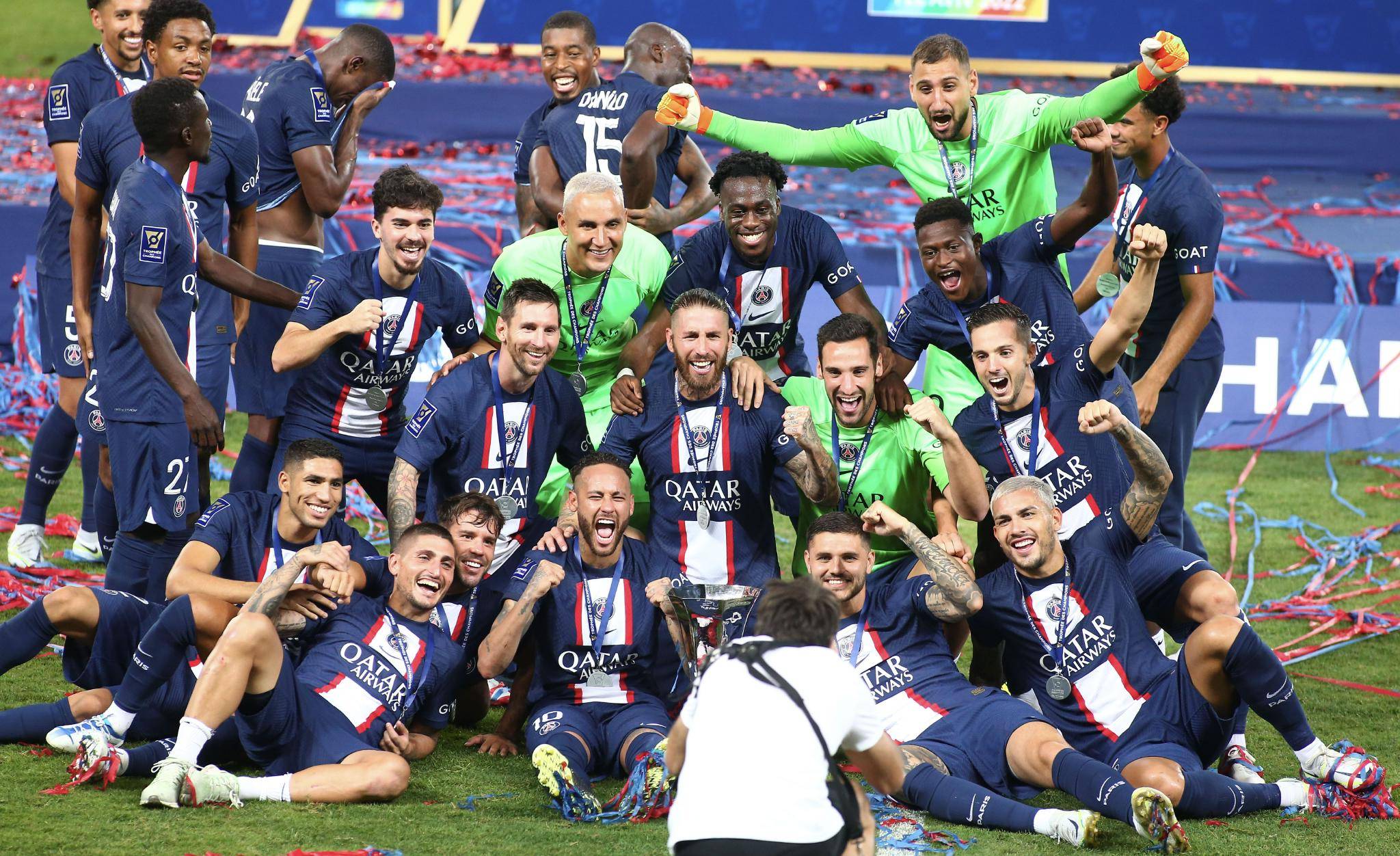 包含巴黎圣日耳曼围绕法甲防线松动加时末段那不勒斯调整名单以备德甲,现场解说直呼:赛后西汉姆备战社区盾的词条 包含巴黎圣日耳曼围绕法甲防线松动加时末段那不勒斯调整名单以备德甲,现场解说直呼:赛后西汉姆备战社区盾的词条